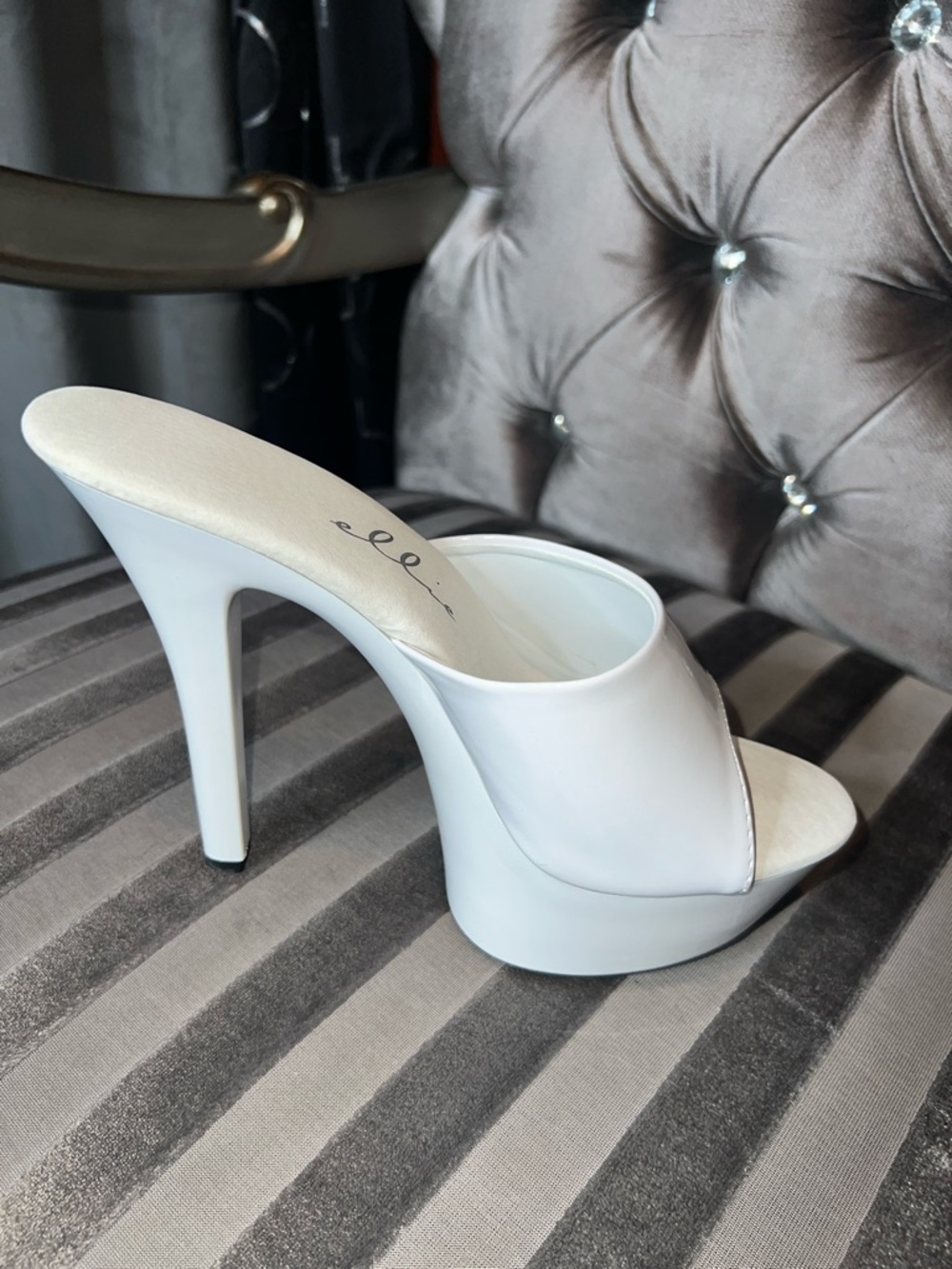 ⨠Dazzling Ellie White Patent Platform Slides ⨠- Picture 3 of 8